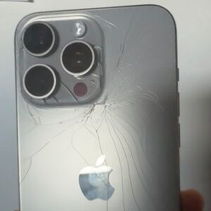 iPhone 15 pro max 256 GB UNLOCKED